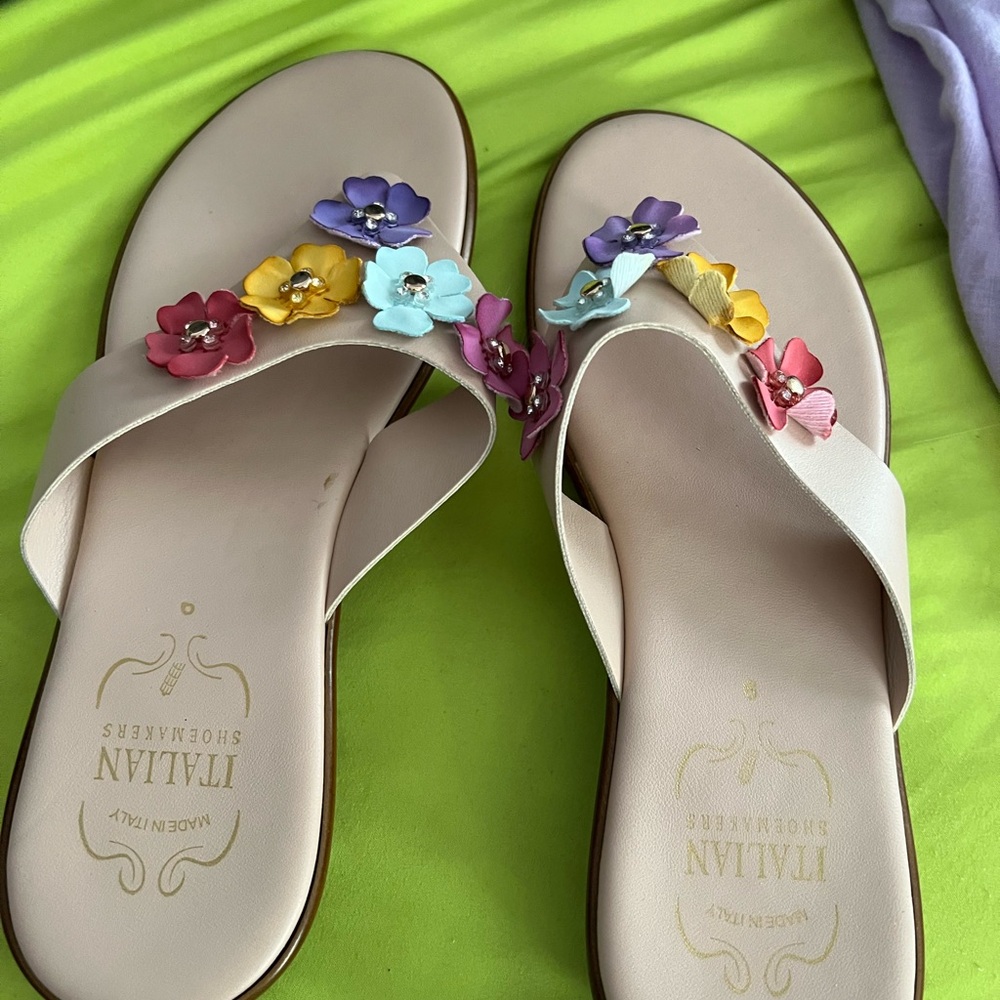 Italian Shoemakers Cream and Yellow Floral Sandals